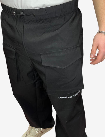 Pantalone Comme des fuckdown modello cargo uomo