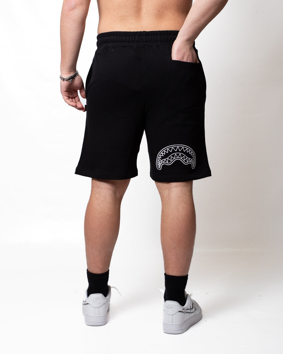 Shorts Sprayground "Goth Shark" in felpa