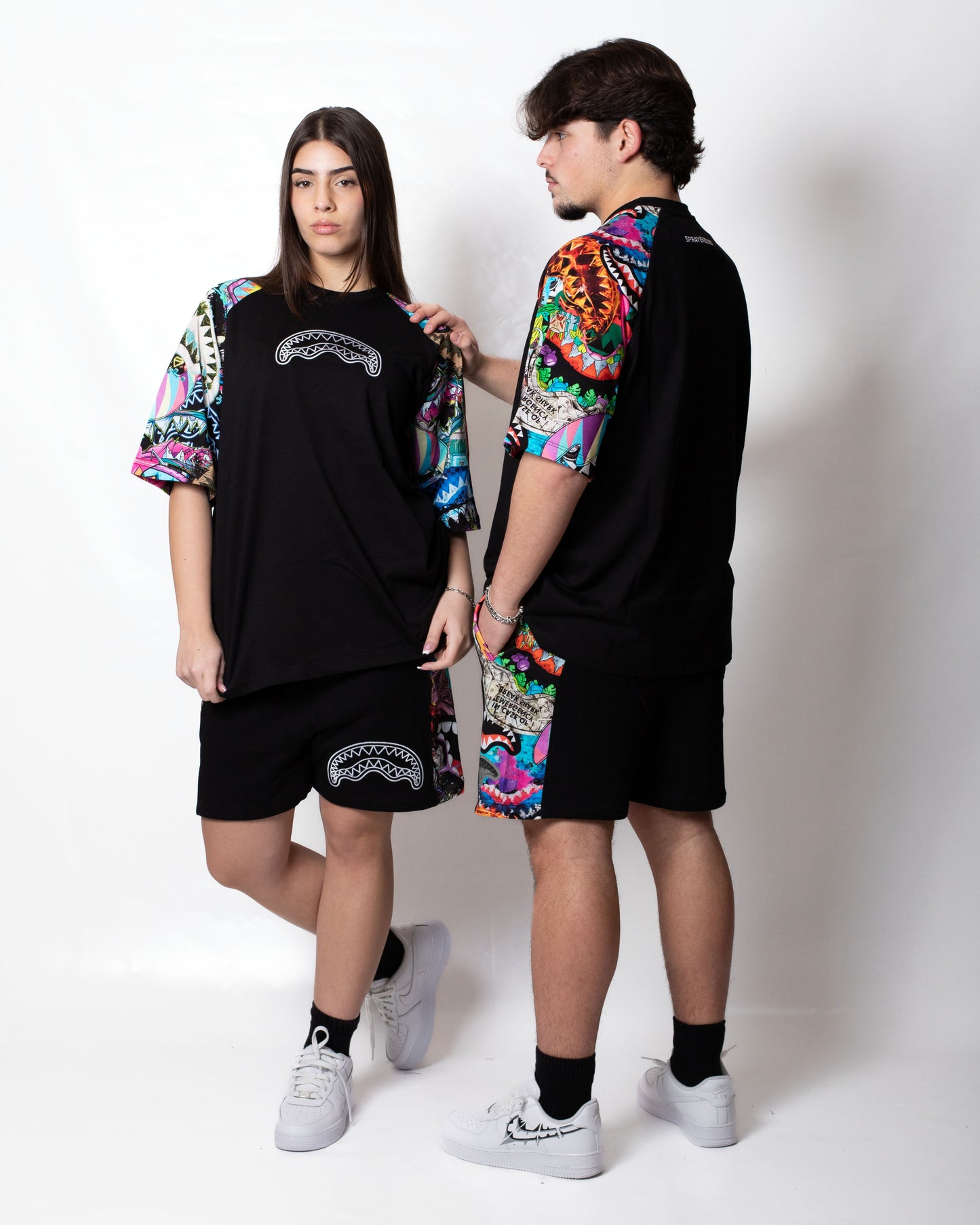 Shorts Sprayground "All the Shark Raglan" in felpa