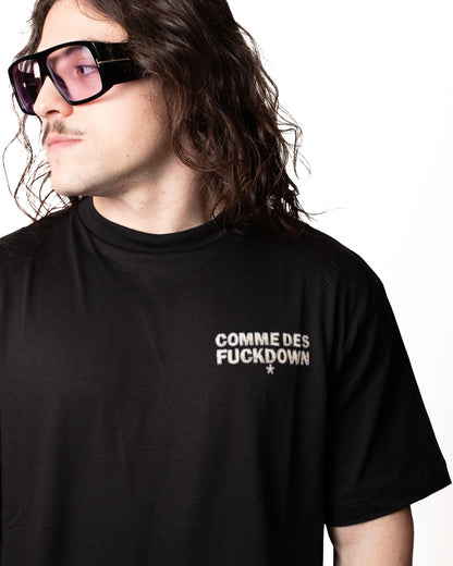 T-Shirt Comme des Fuckdown con maxi stampa logata uomo