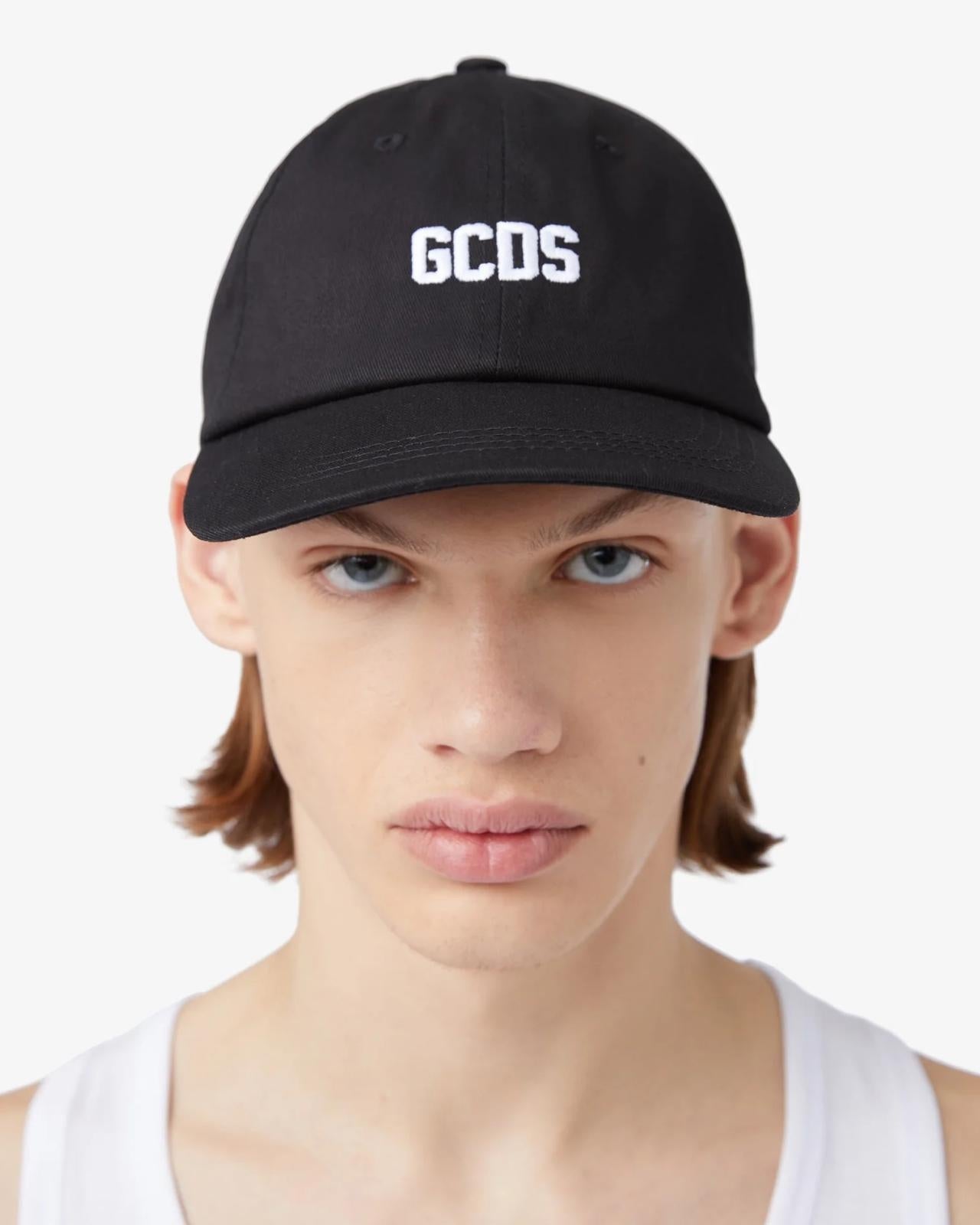 Cappello GCDS ricamato